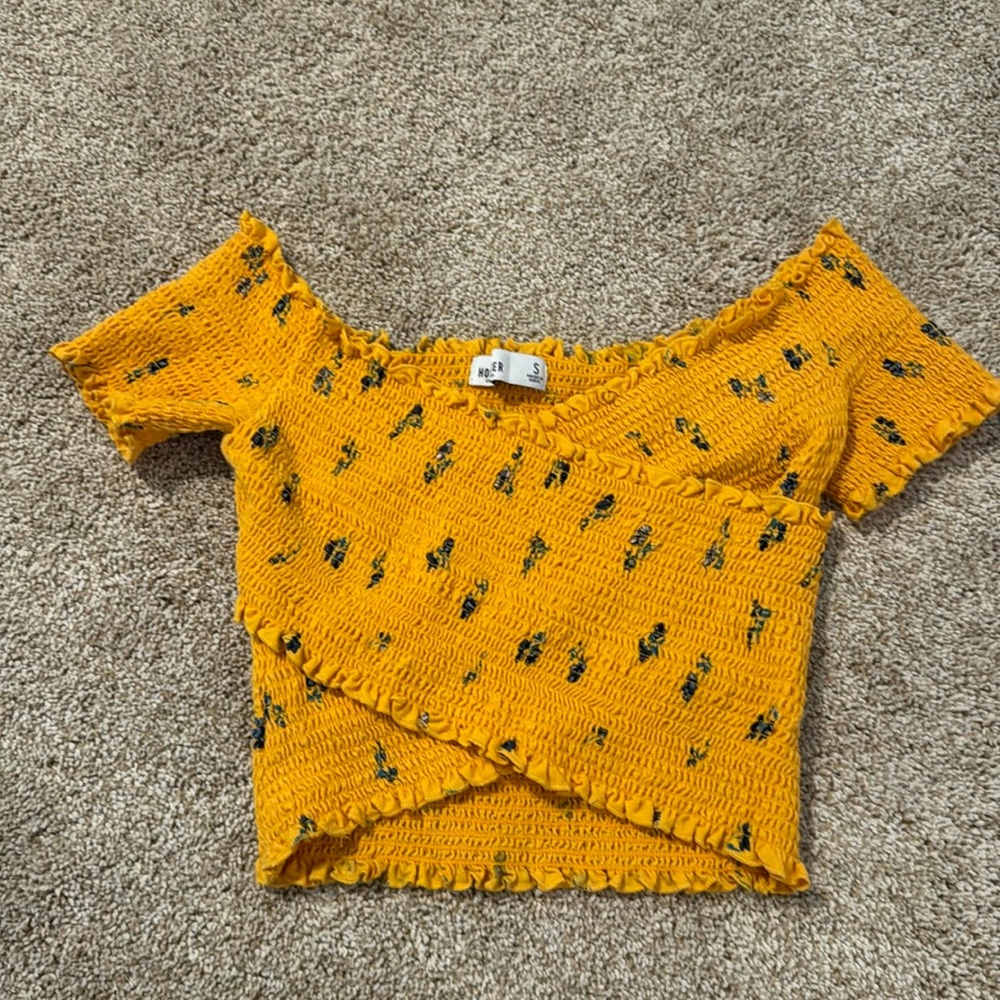 Hollister Crop Top